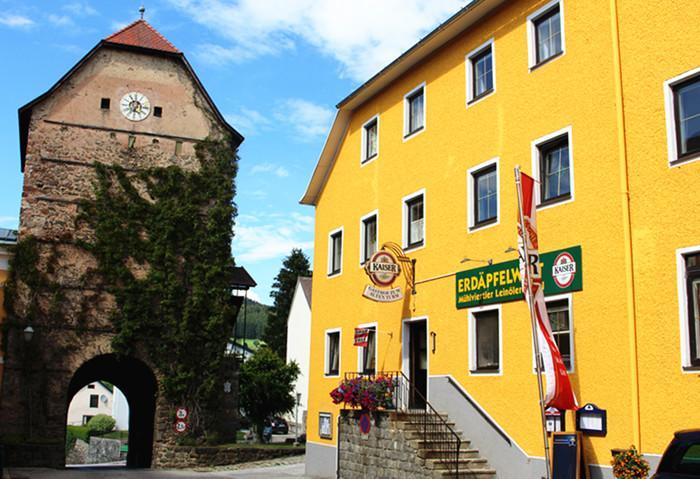 Gasthof 'Zum Alten Turm' Haslach an der Muhl Luaran gambar